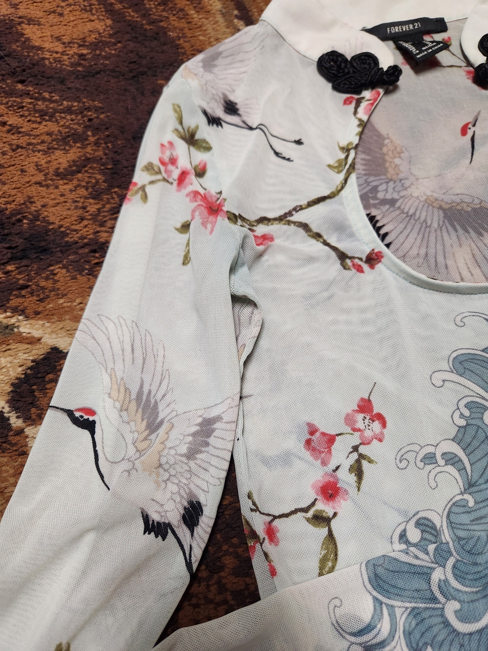 Forever 21 White Long Sleeve Top with Blue Wave & Pink Floral Print - Picture 5 of 7